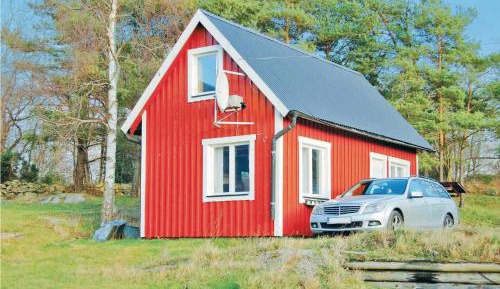 One-Bedroom Holiday Home