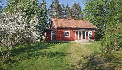 One-Bedroom Holiday Home