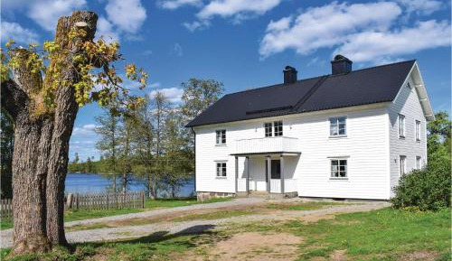 Five-Bedroom Holiday Home