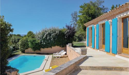 Three-Bedroom Holiday Home 