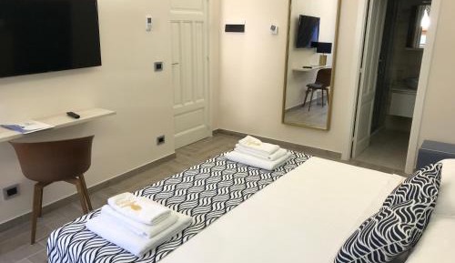  Classic Double Room with Partial Sea View