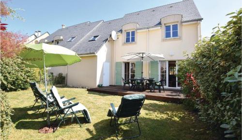 Four-Bedroom Holiday Home