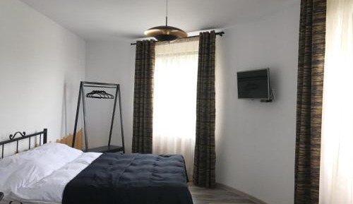 Standard Double Room with Shared Bathroom