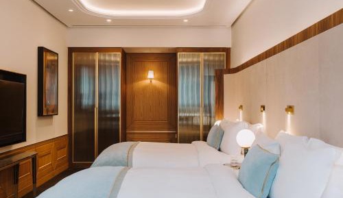 Executive Suite with Two Queen Beds