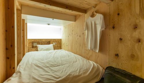 Bunk Bed in Mixed Dormitory Room