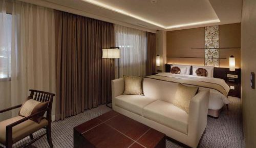 Junior Suite Room with Club SKY Lounge