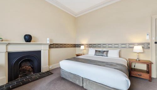 King Suite with Bath