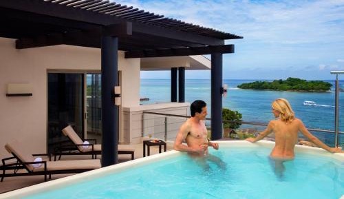 Luxury Penthouse One Bedroom Suite Ocean View Terrace Jacuzzi