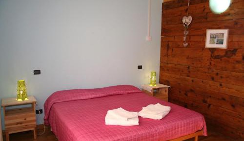 One-Bedroom Apartment (4 Adults)