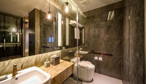 Two-Bedroom Suite with Pool