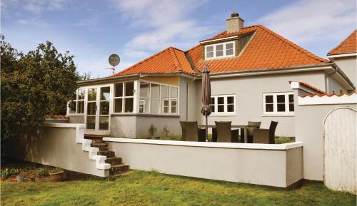 Two-Bedroom Holiday Home