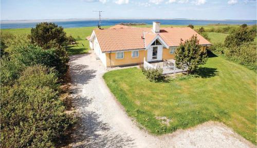 Four-Bedroom Holiday Home