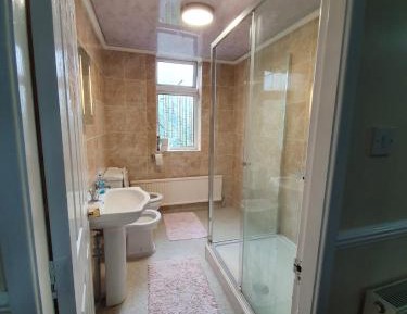 Single Room with Shared Bathroom