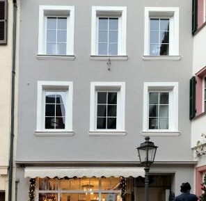 One-Bedroom Apartment Number 1