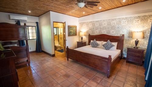 Triple Room with Pool View