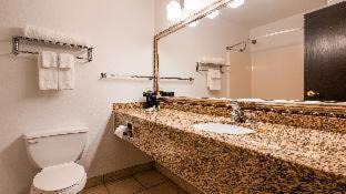 King Room with Roll-in Shower - Disability Access/Non-Smoking