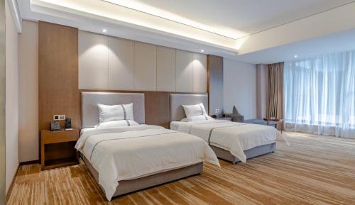 Twin Room with City View