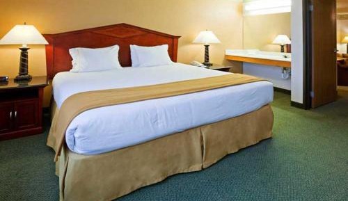 King Suite with Spa Bath