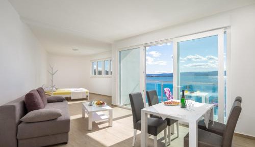 Apartment with Sea View