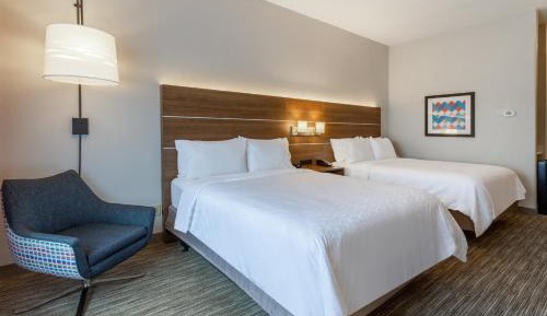 Standard Queen Room with Two Queen Beds