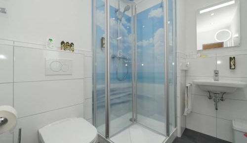 Single Room with Street View