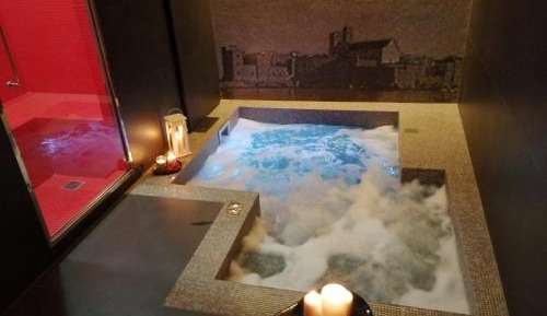 Suite with Spa Access