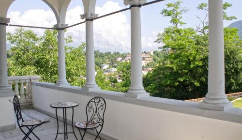 Deluxe Double or Twin Room with Mountain View