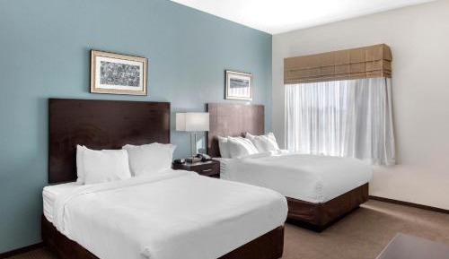 Queen Room with Two Queen Beds - Non-Smoking