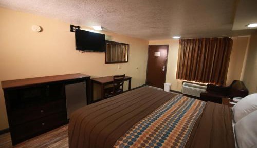 King Room - Non-Smoking