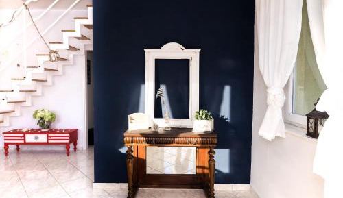 Five-Bedroom Apartment