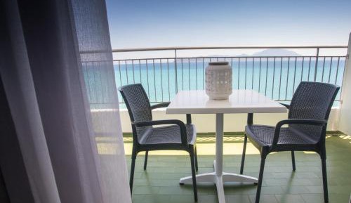 Double or Twin Room with Side Sea View