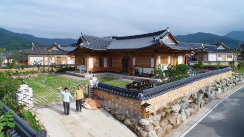Suite with Mountain View