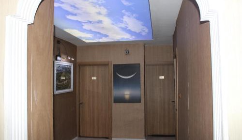 Deluxe Double Room (2 Adults + 1 Child)