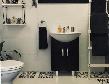 One-Bedroom Bungalow