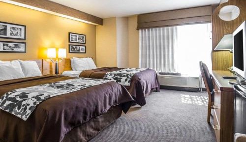 Queen Room with Two Queen Beds - Non-Smoking