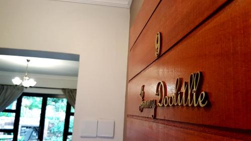 Deluxe Double Room (2 Adults + 1 Child)