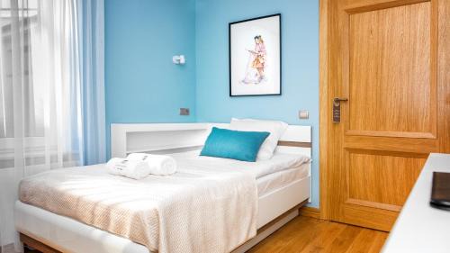 Small Single Room