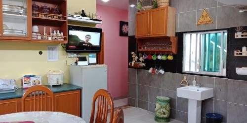 Deluxe Double Room (2 Adults + 1 Child)