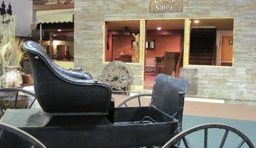 Deluxe Double Room (2 Adults + 1 Child)