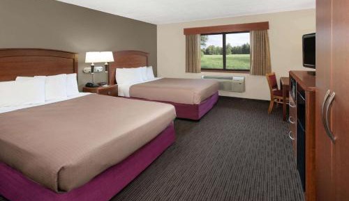 Queen Room with Two Queen Beds - Non-Smoking