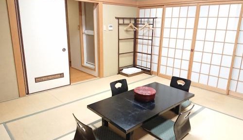 Japanese-Style Room