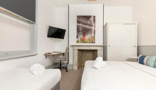 Triple Room with Shared Bathroom