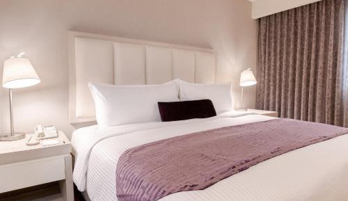 Superior King Suite
