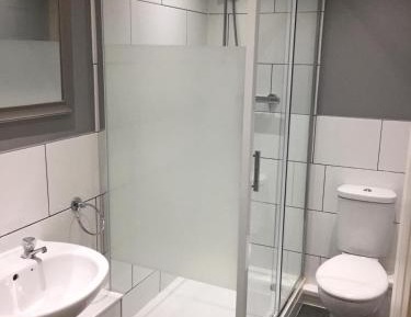 Economy Quadruple Room with Shared Bathroom