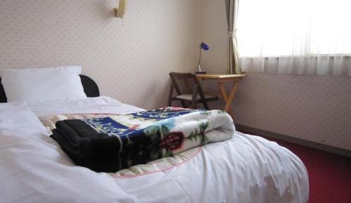 Single Room with Shared Bathroom