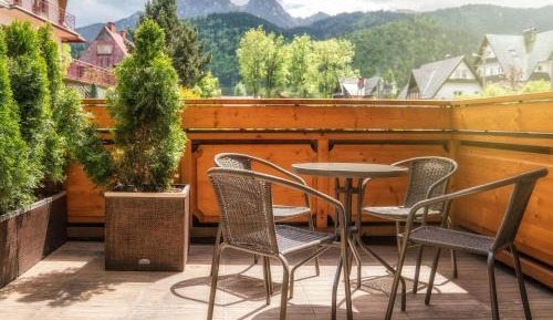 Premium Double Room with Terrace and Mountain View