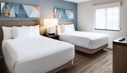 One-Bedroom Suite with Two Double Beds