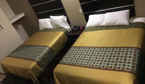 2 Queen Beds Non-Smoking