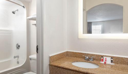Triple Room - Non-Smoking
