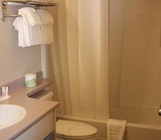 Family Queen Room with Three Queen Beds - Non-Smoking